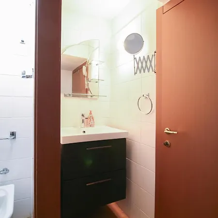 San Siro Apartment *